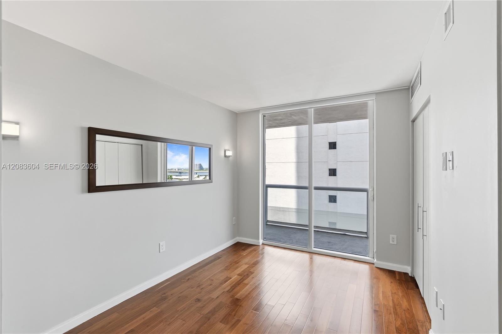 50 BISCAYNE BLVD # 902