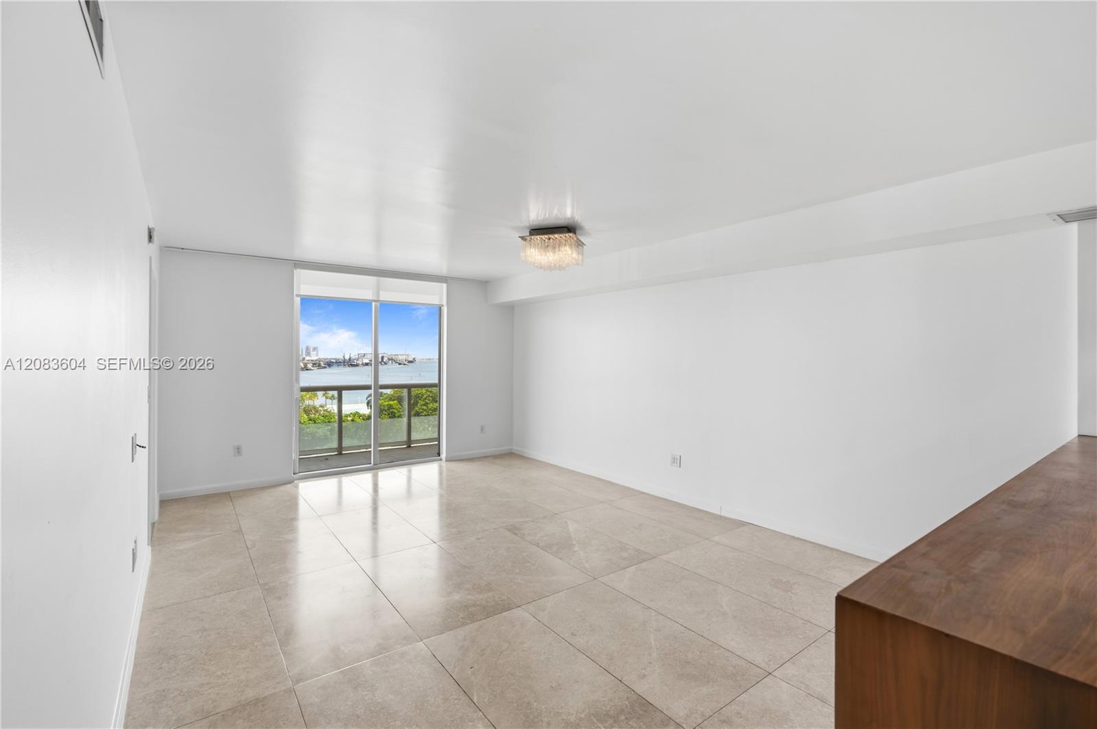 50 BISCAYNE BLVD # 902