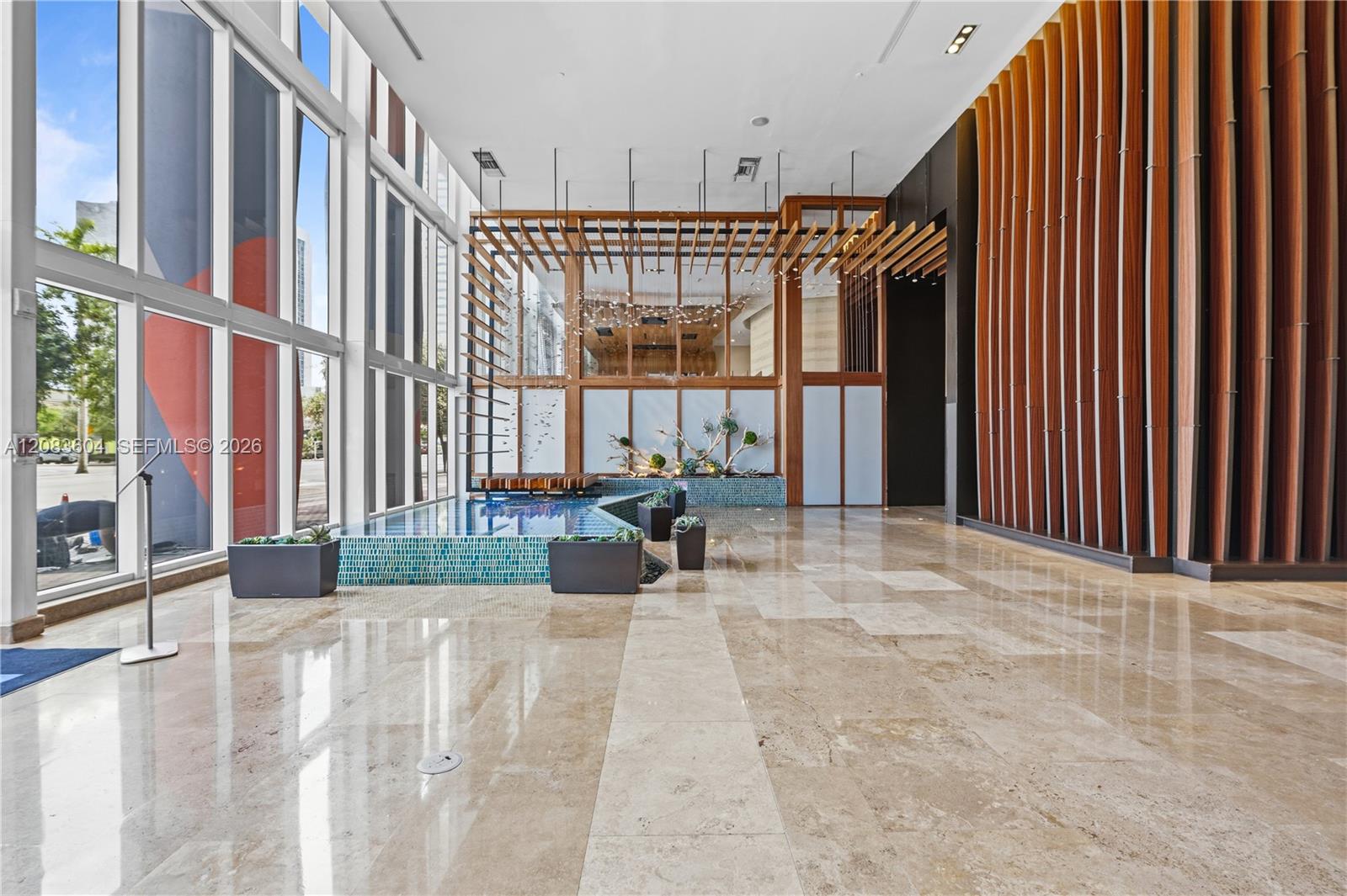 50 BISCAYNE BLVD # 902
