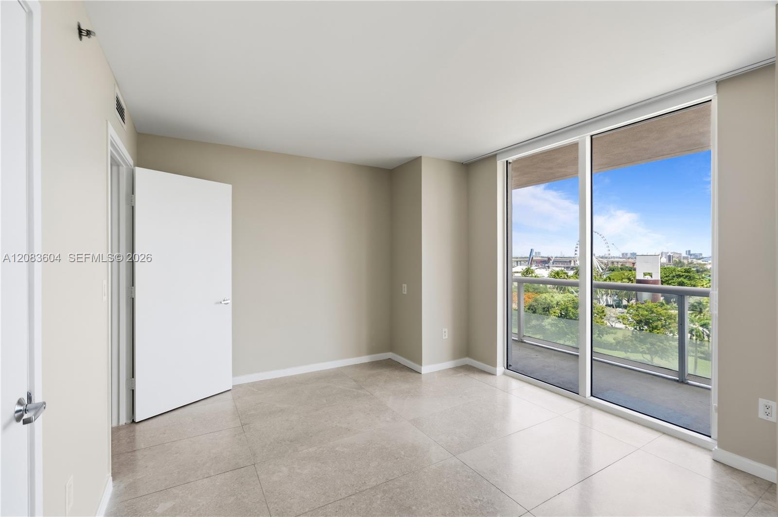50 BISCAYNE BLVD # 902