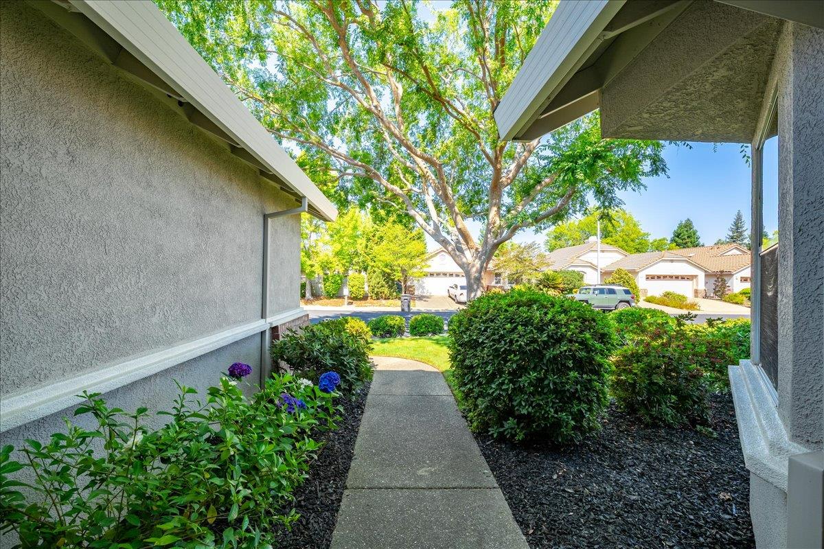 5696 Red Willow Lane