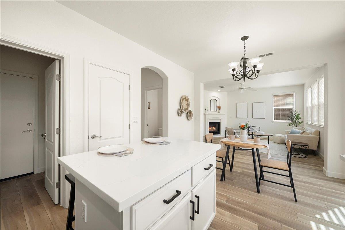 1900 Pyramid Creek Drive