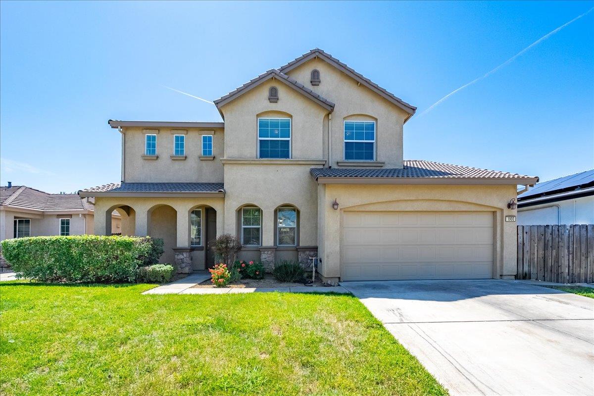 1900 Pyramid Creek Drive