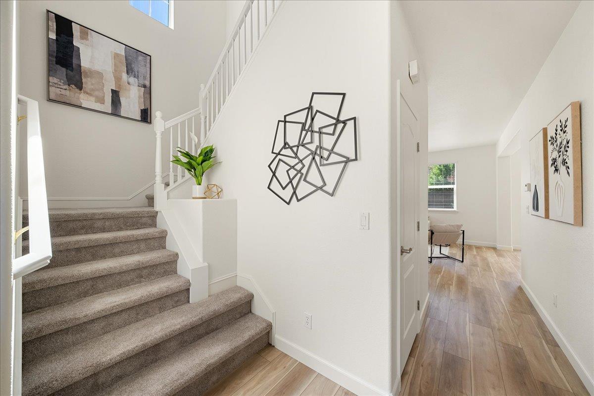 1900 Pyramid Creek Drive