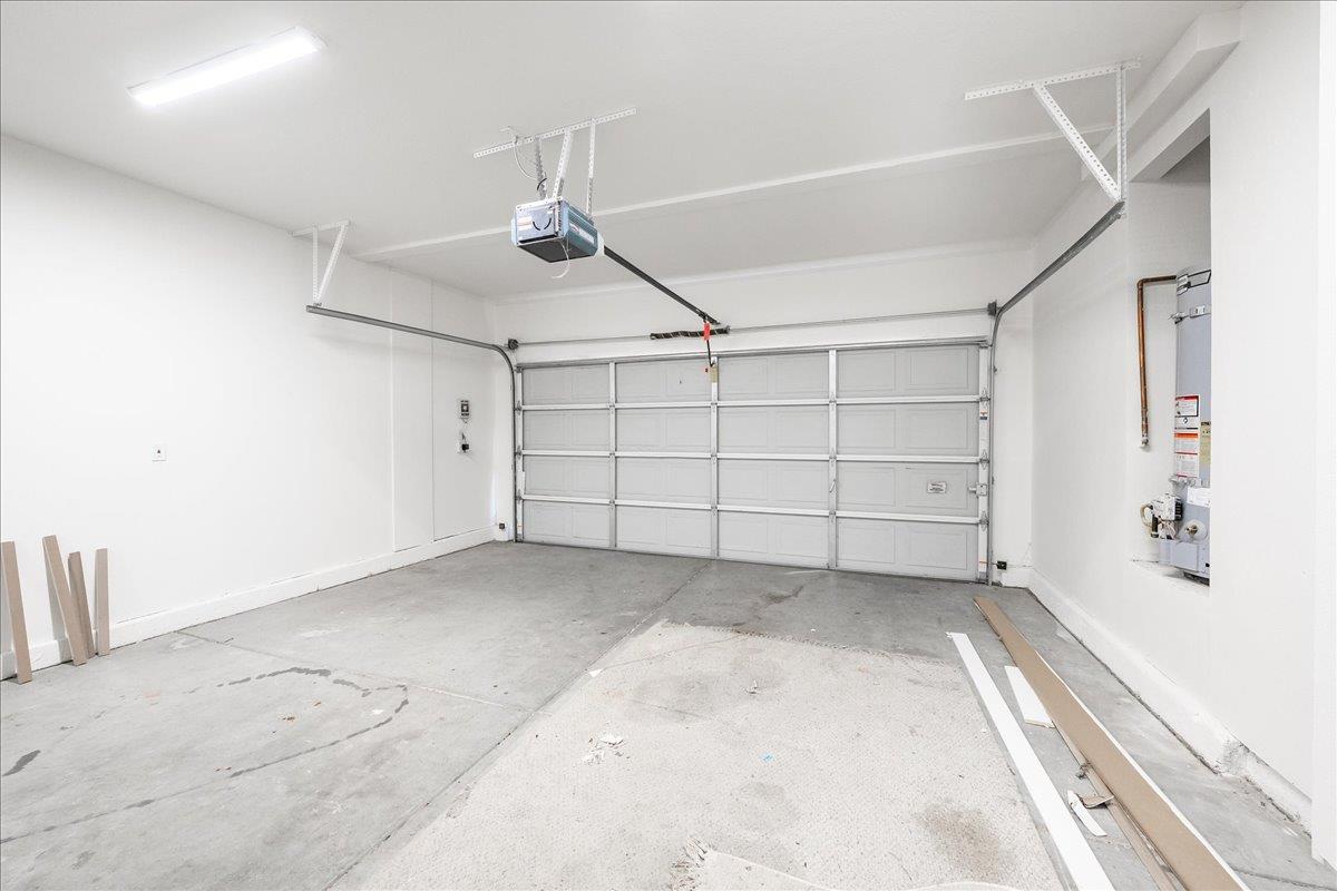 1900 Pyramid Creek Drive