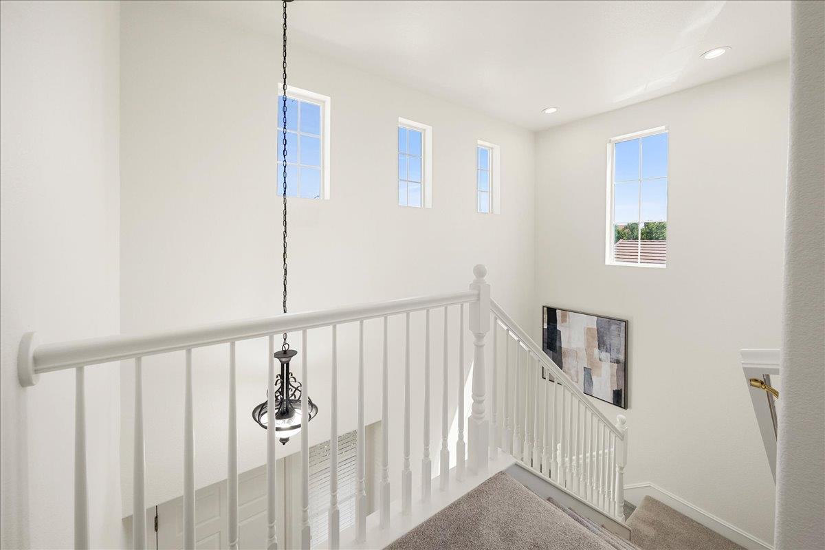 1900 Pyramid Creek Drive