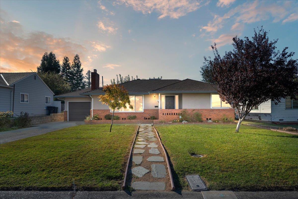 304 Marian Way