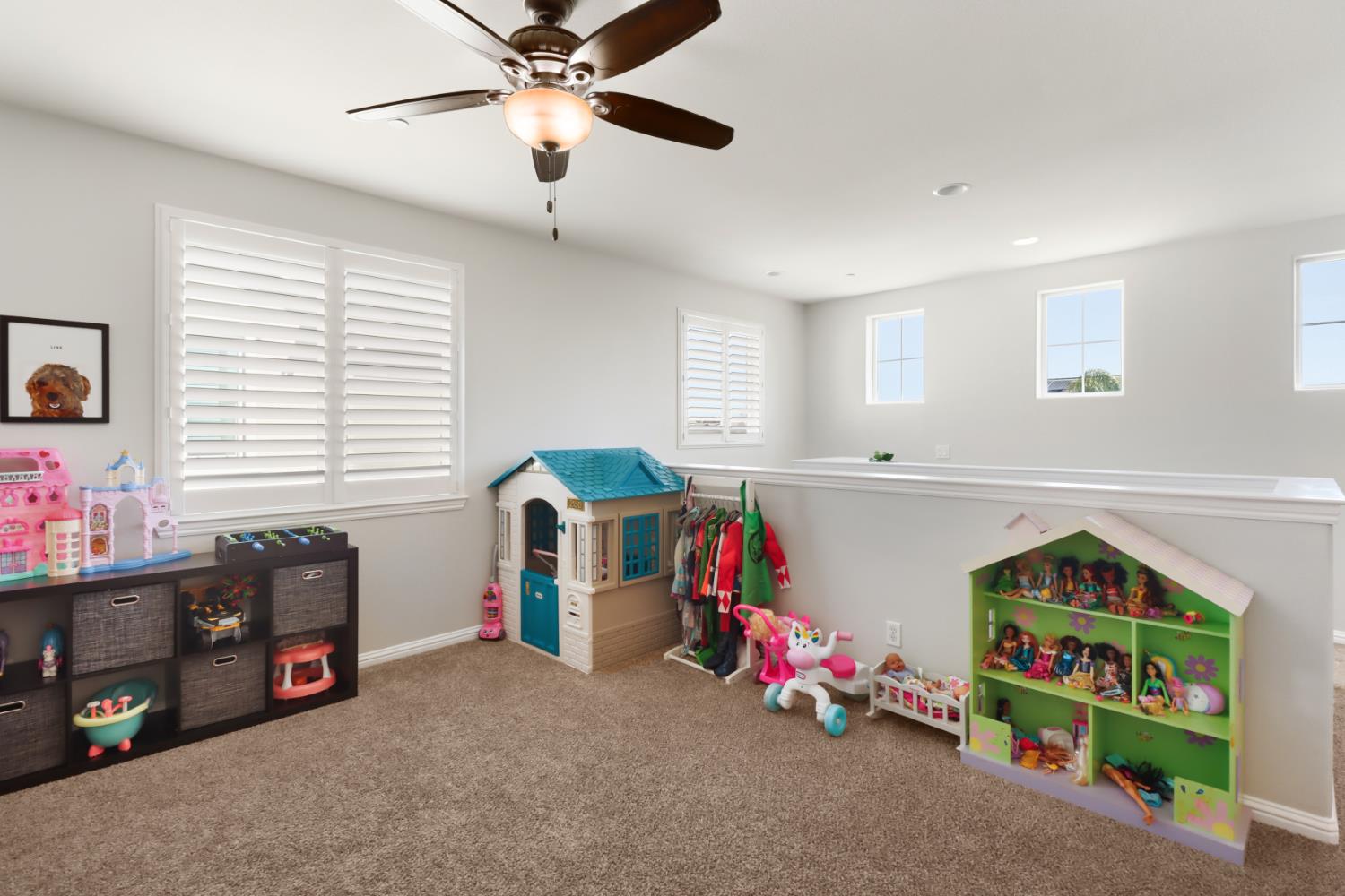 512 Alessandria Place