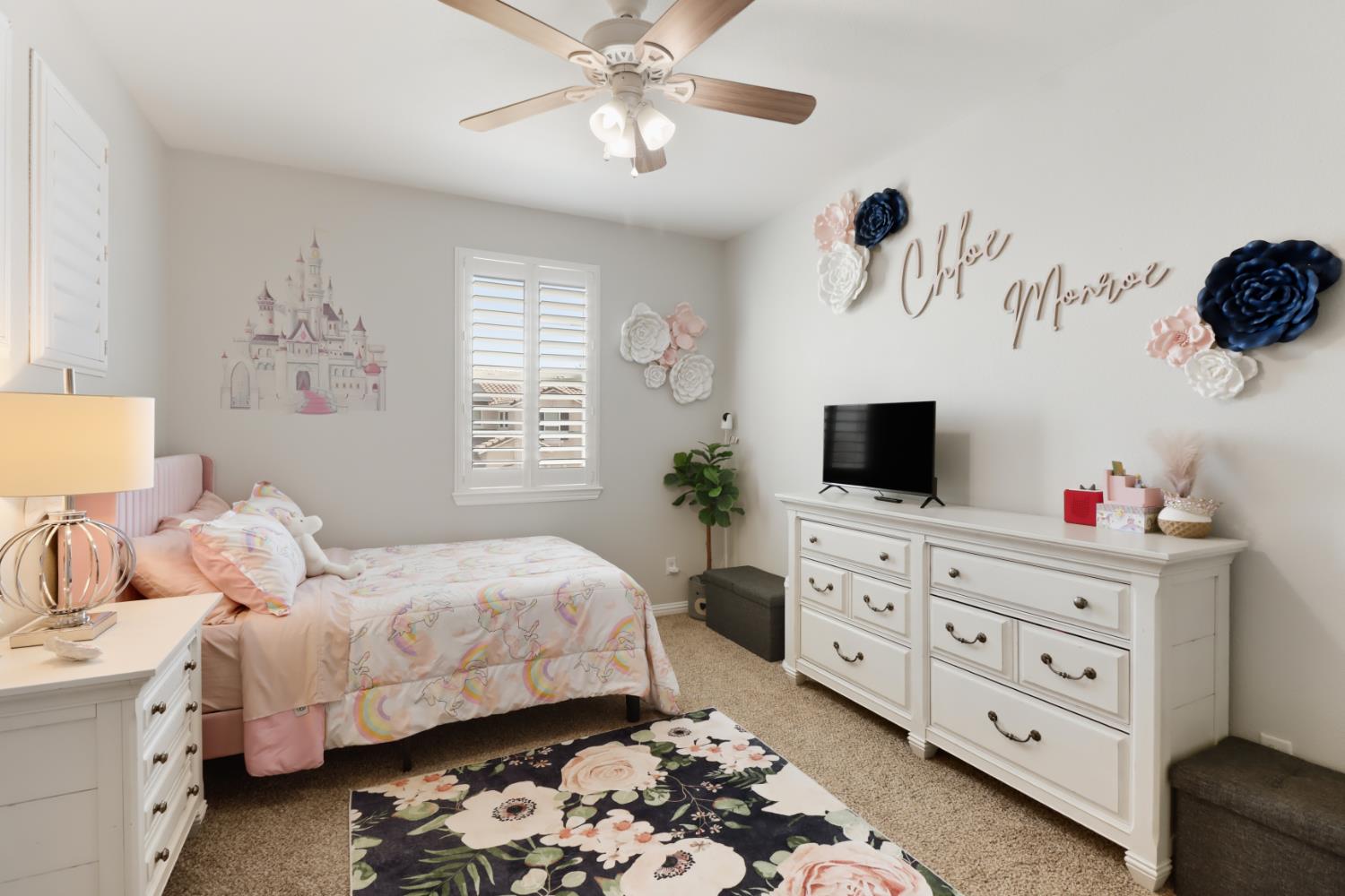 512 Alessandria Place