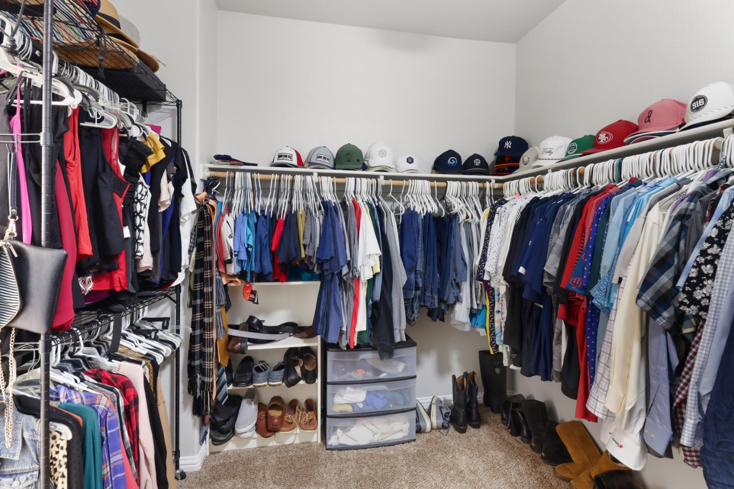 512 Alessandria Place