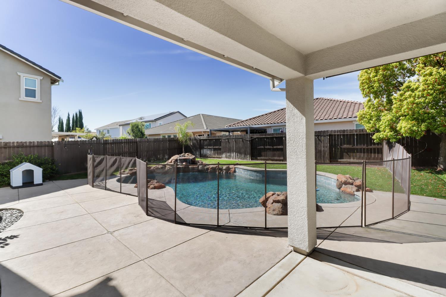 512 Alessandria Place