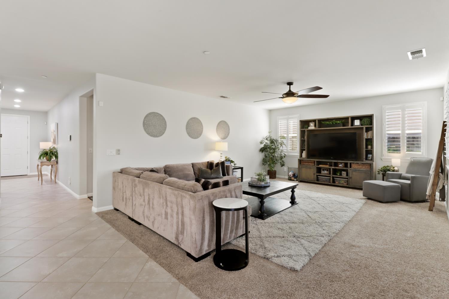 512 Alessandria Place