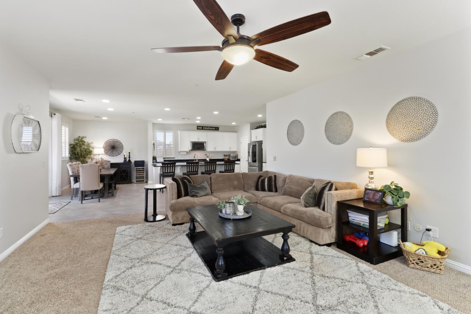 512 Alessandria Place