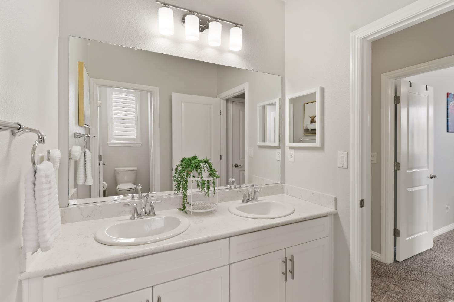 512 Alessandria Place