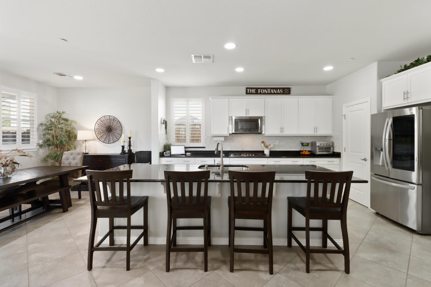 512 Alessandria Place