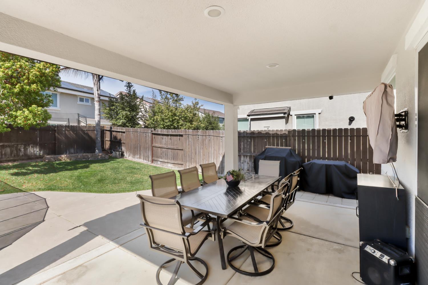 512 Alessandria Place