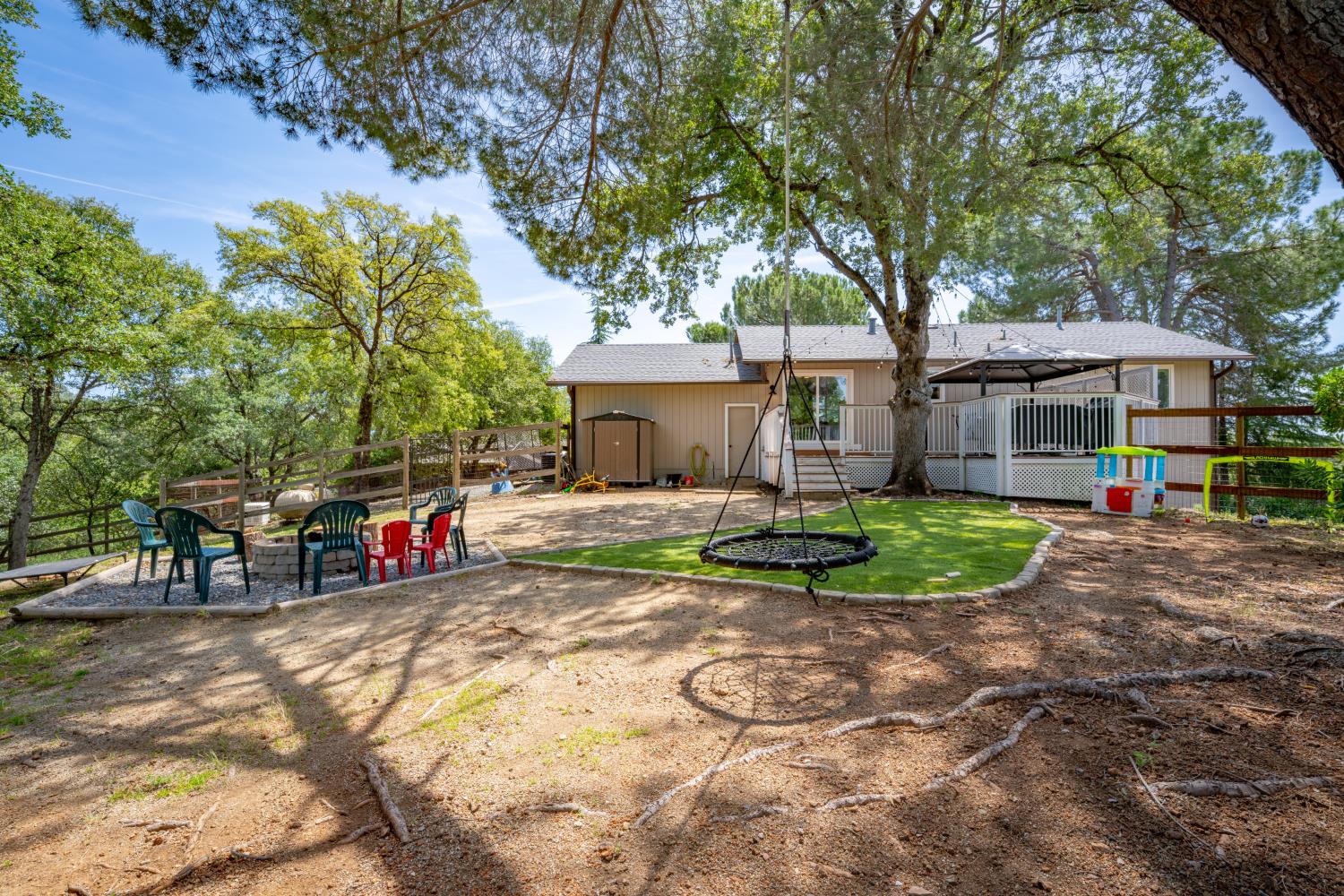 1511 Trading Post Court