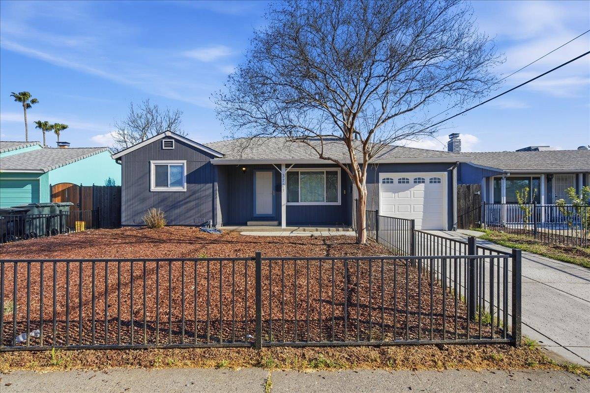 3721 Mcclellan Drive