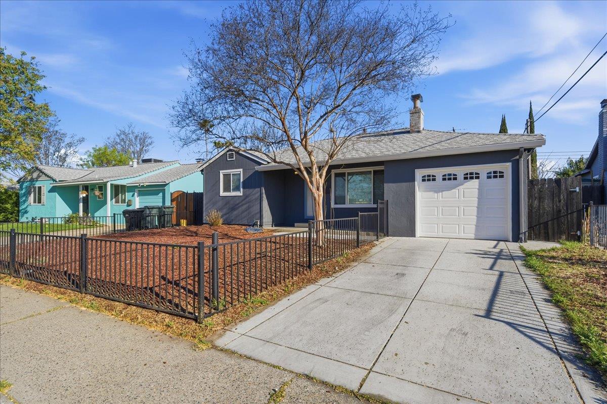 3721 Mcclellan Drive