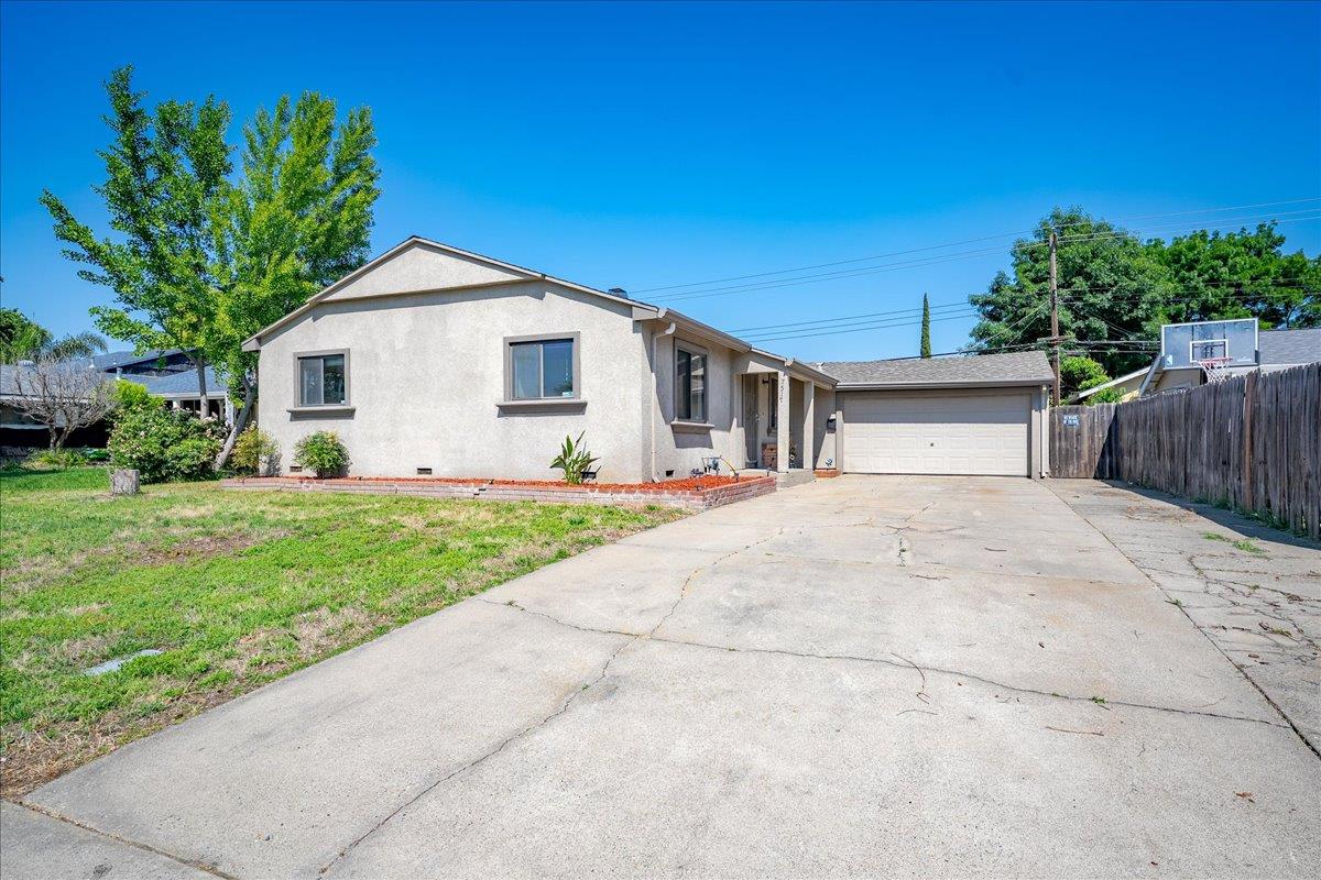7517 Circle Parkway