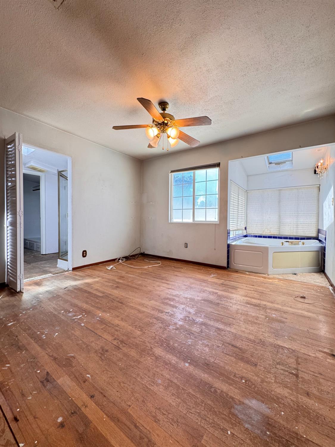 1422 Oakwood Drive