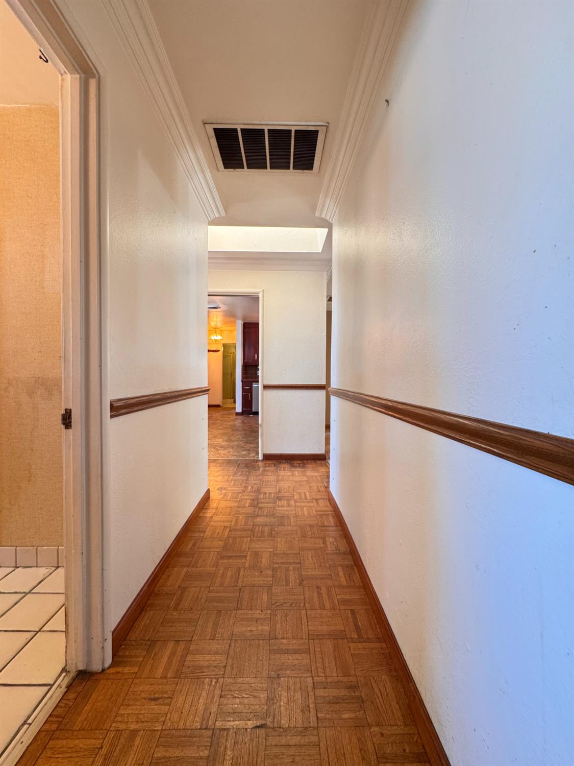 1422 Oakwood Drive