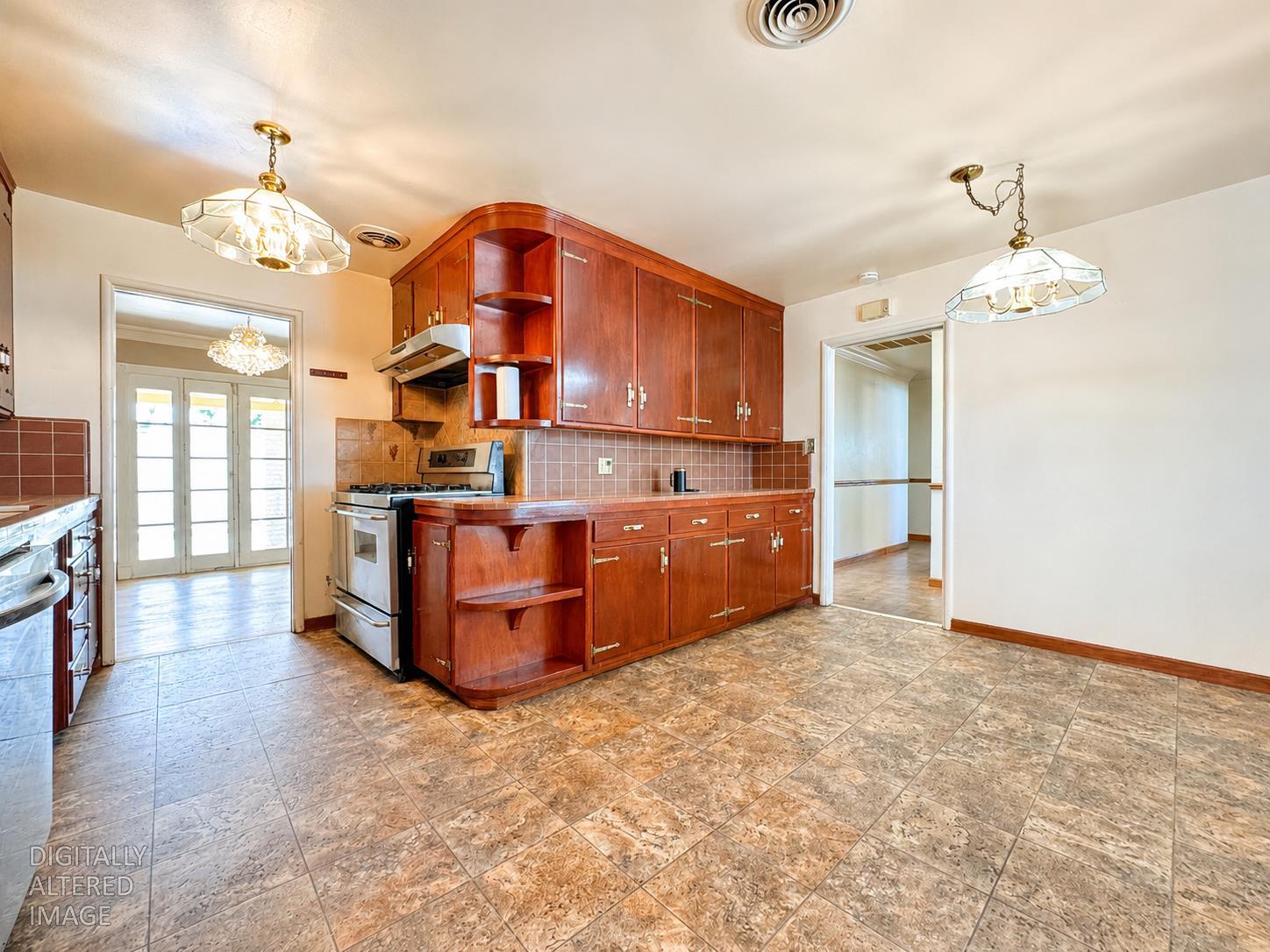 1422 Oakwood Drive