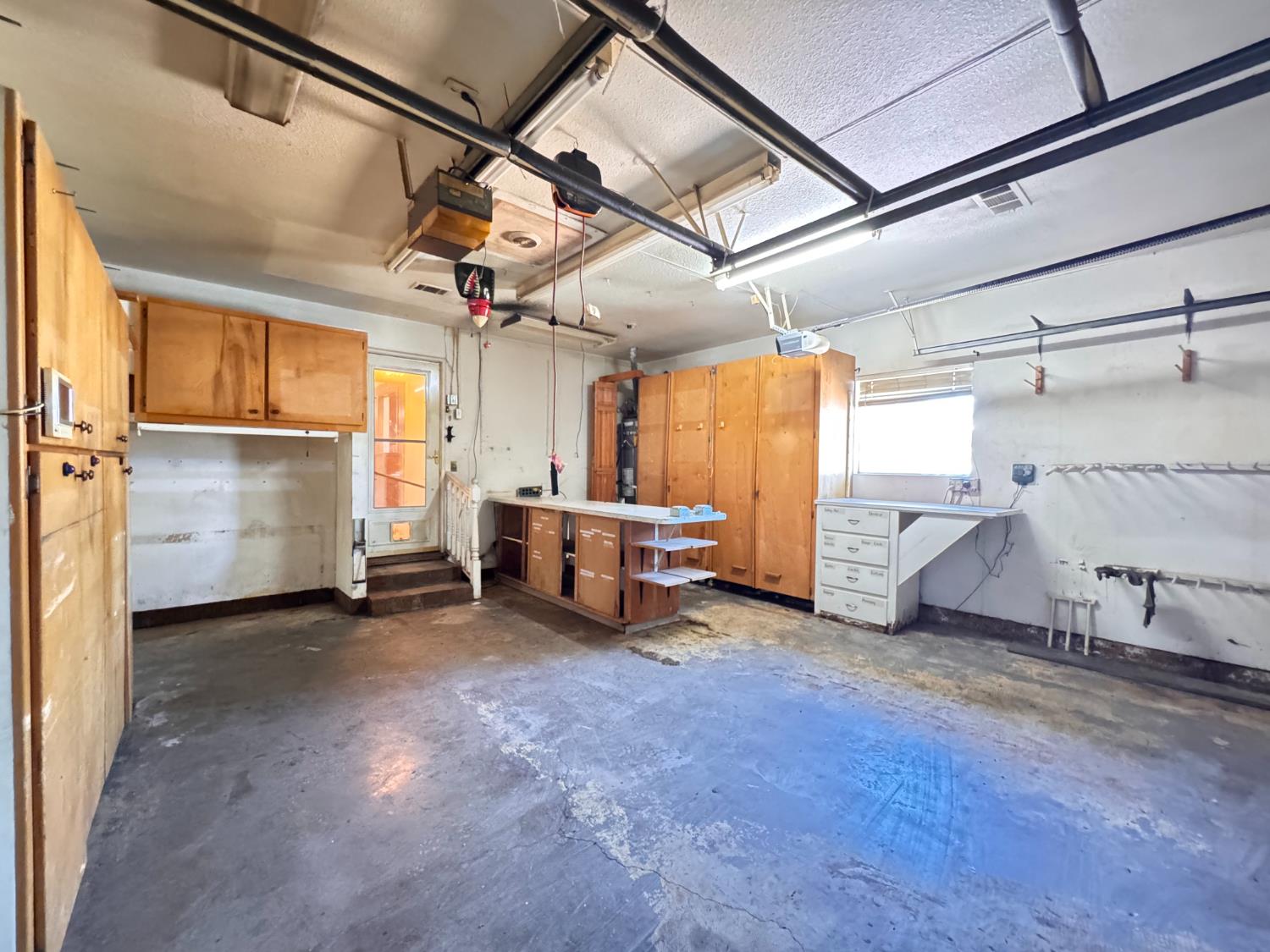 1422 Oakwood Drive