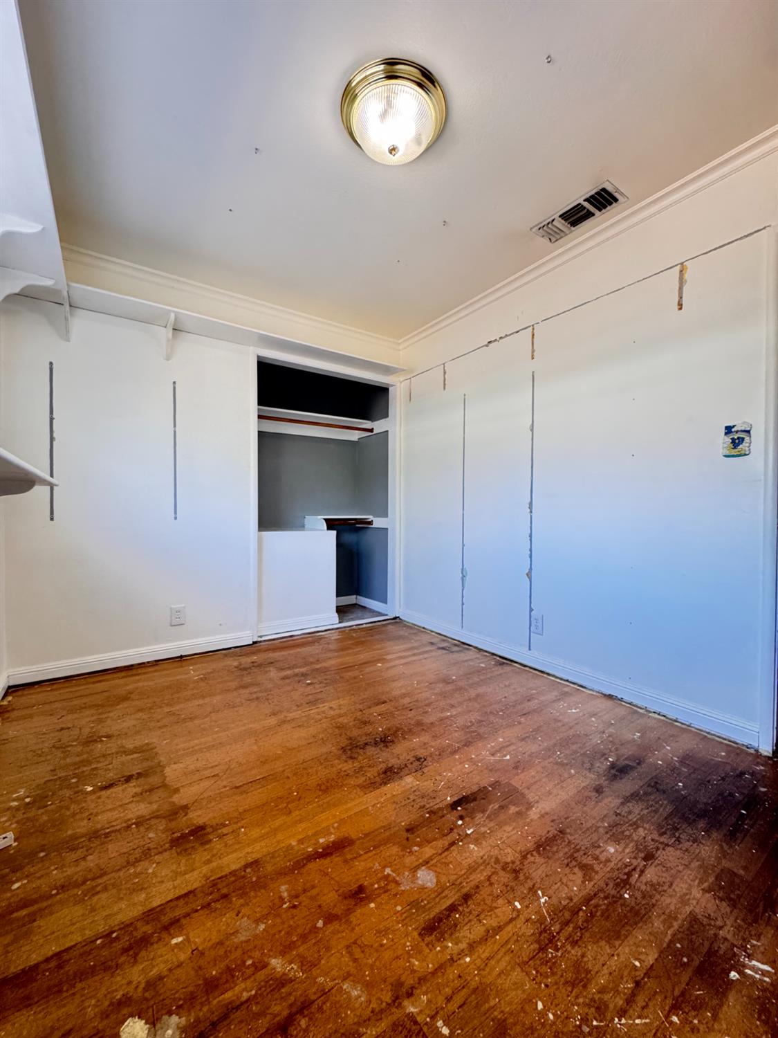 1422 Oakwood Drive