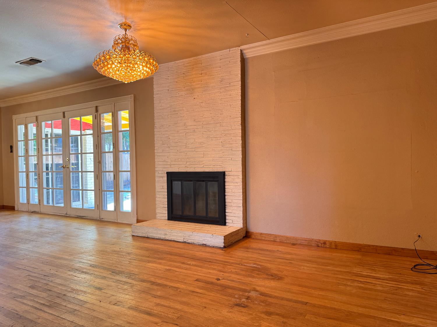 1422 Oakwood Drive