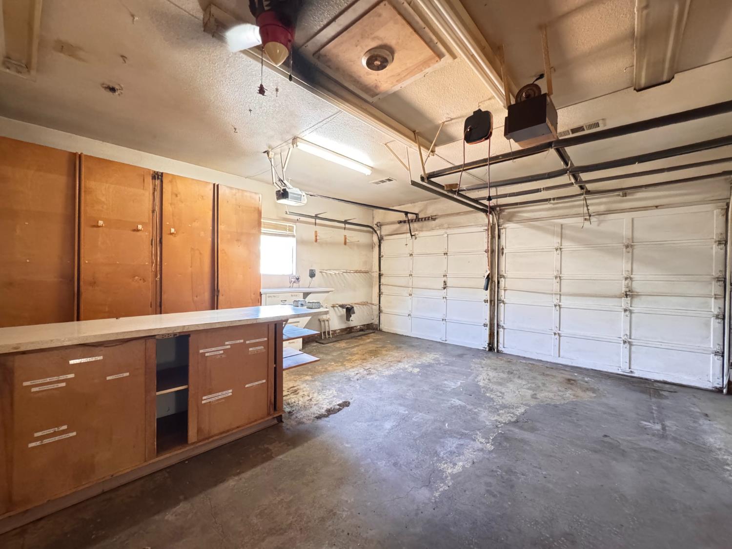1422 Oakwood Drive