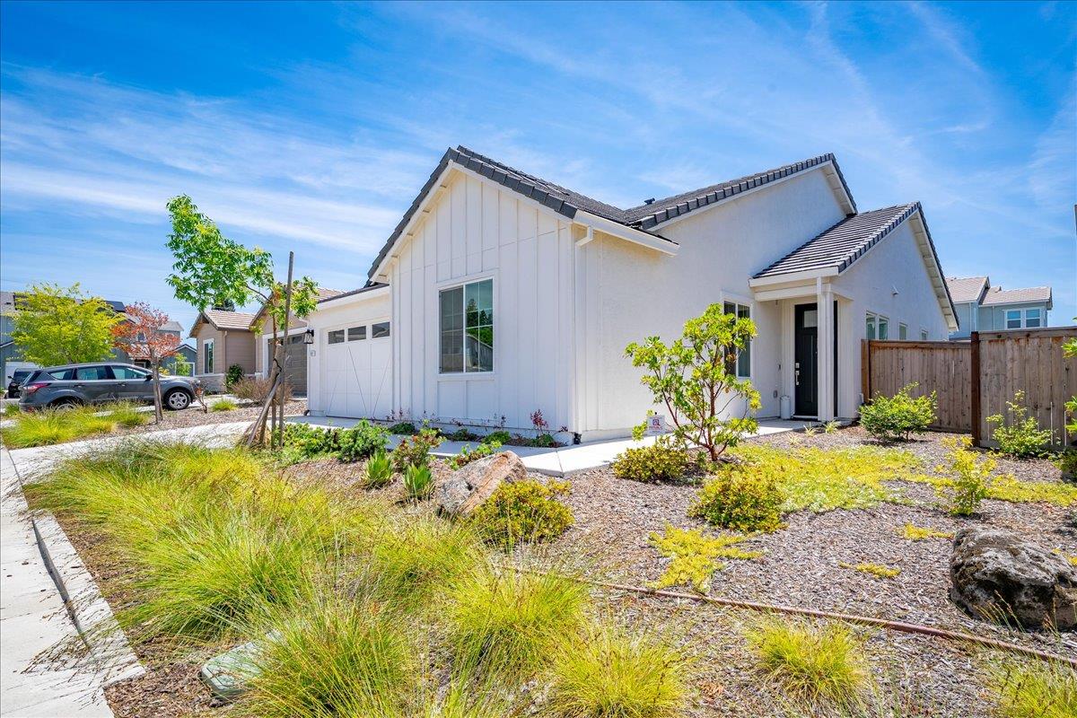1861 Petite Verdot Lane