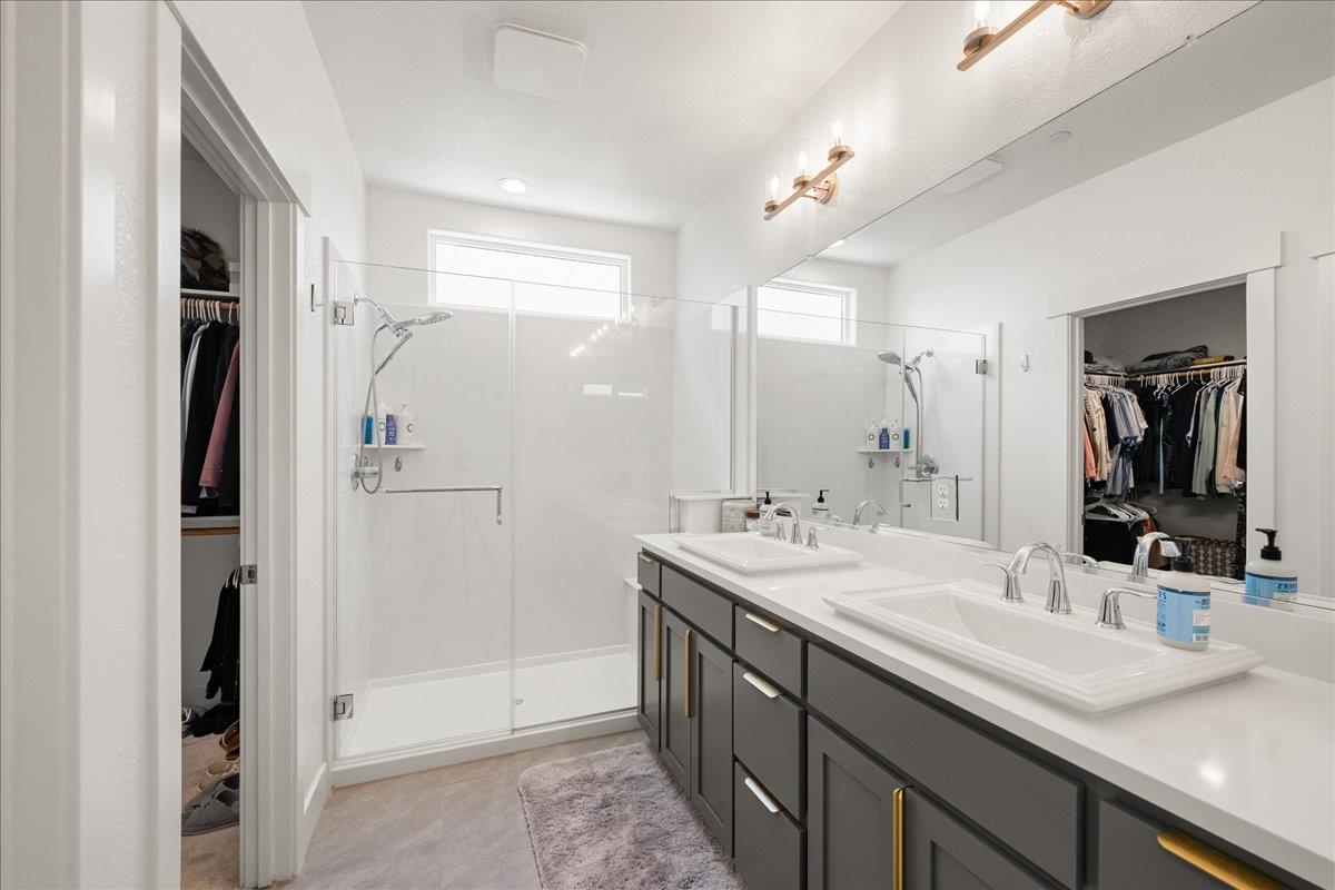 1861 Petite Verdot Lane
