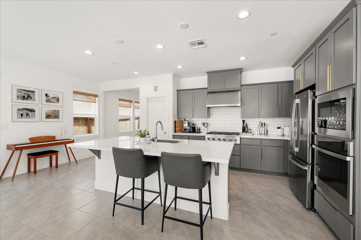 1861 Petite Verdot Lane
