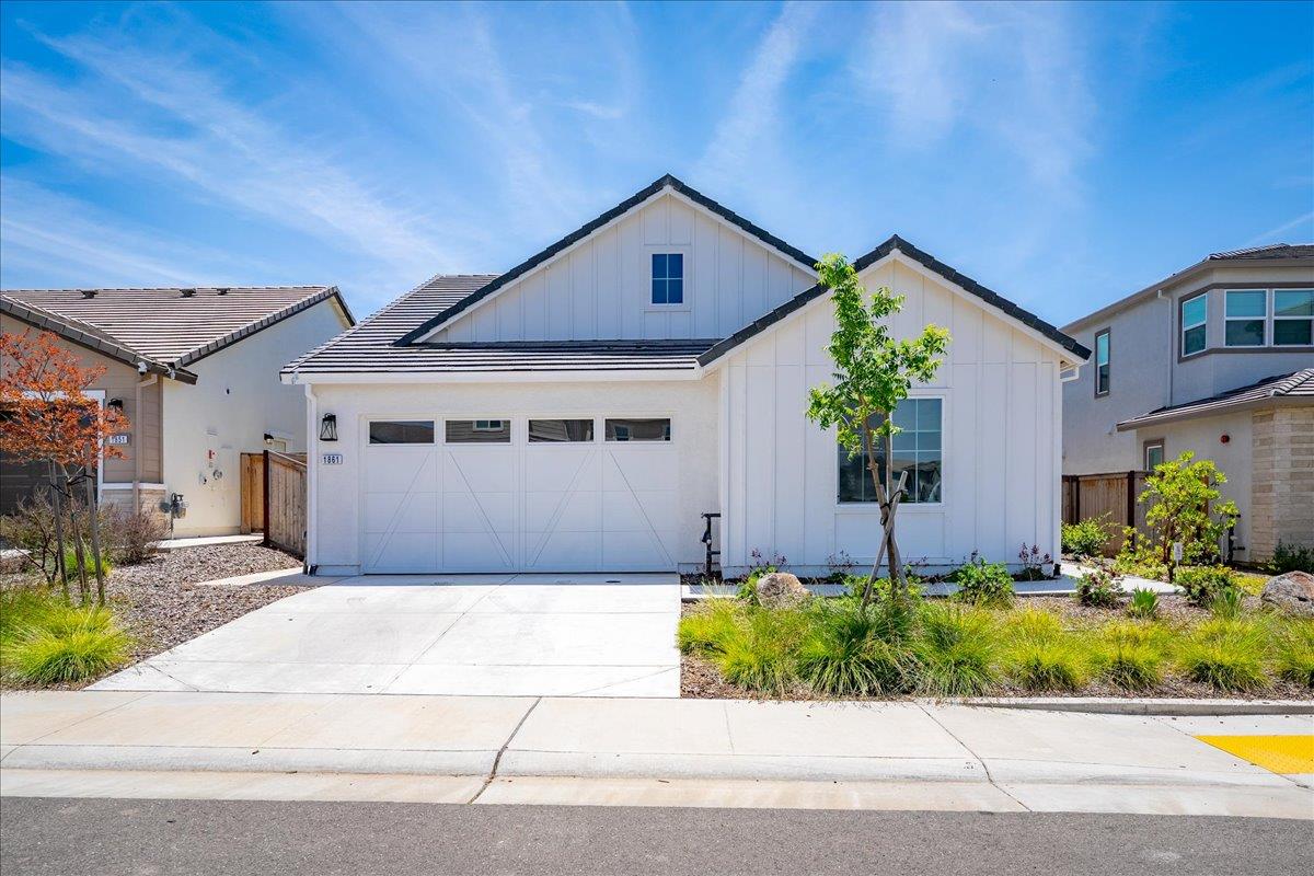 1861 Petite Verdot Lane