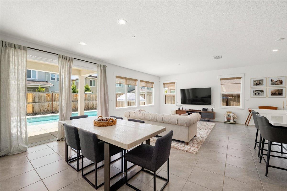 1861 Petite Verdot Lane