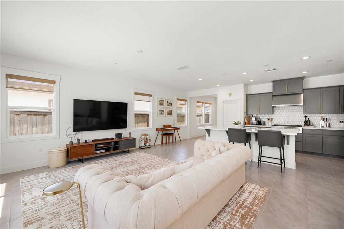 1861 Petite Verdot Lane