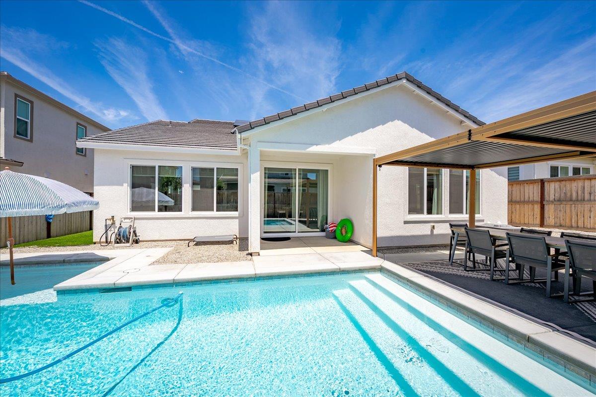 1861 Petite Verdot Lane