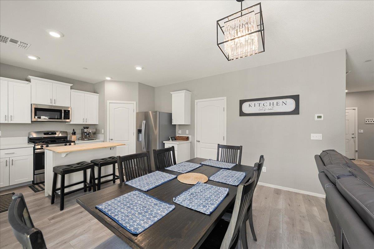 4040 Parkmoor Lane