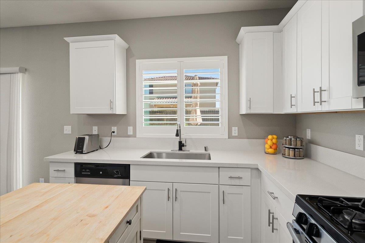 4040 Parkmoor Lane