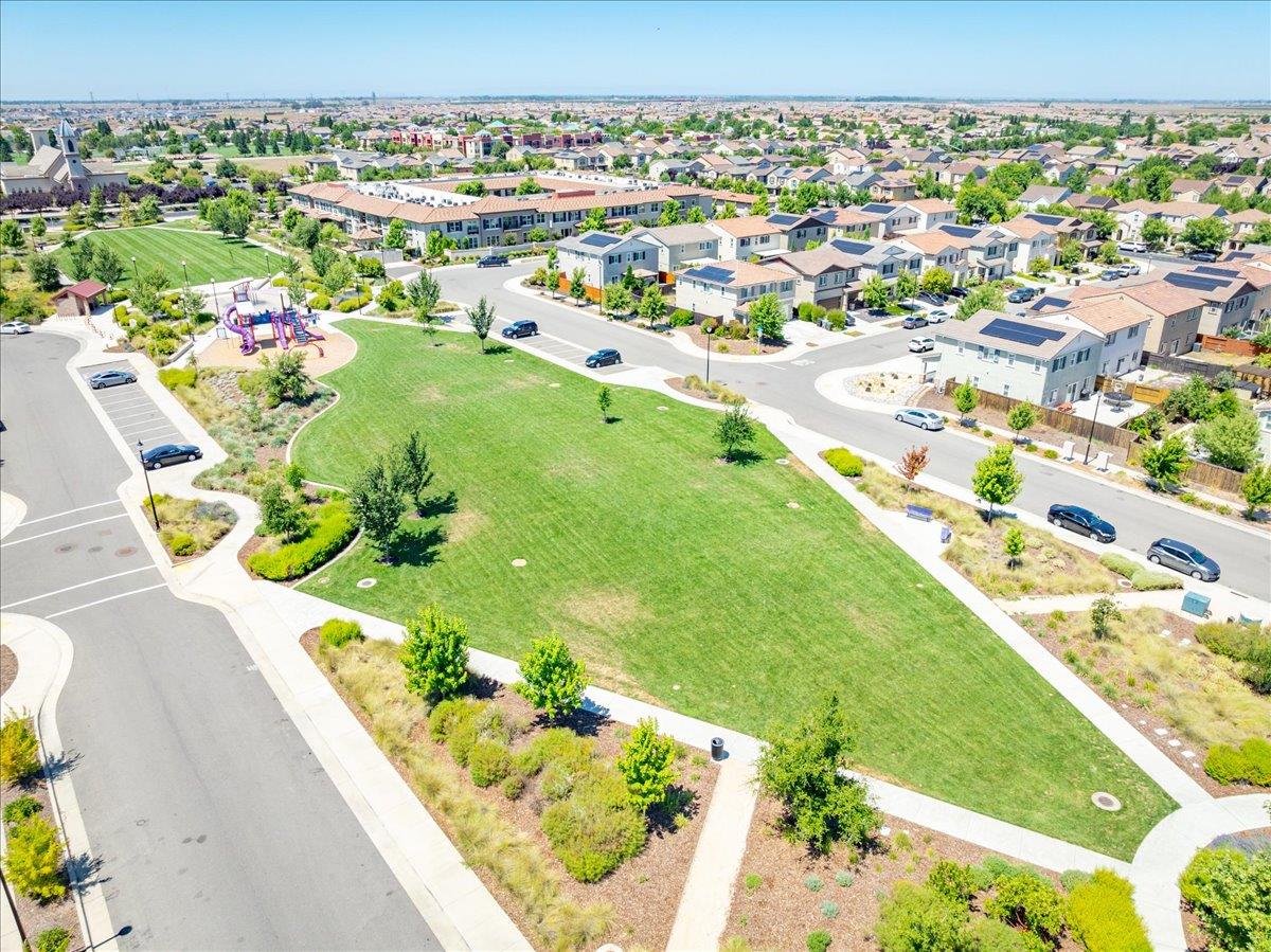 4040 Parkmoor Lane