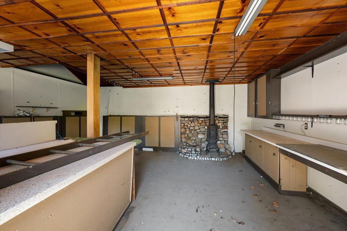 121 S Lincoln Street