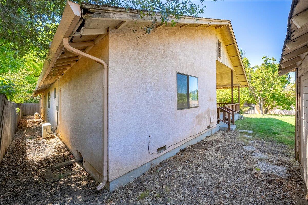 4822 Livoti Avenue