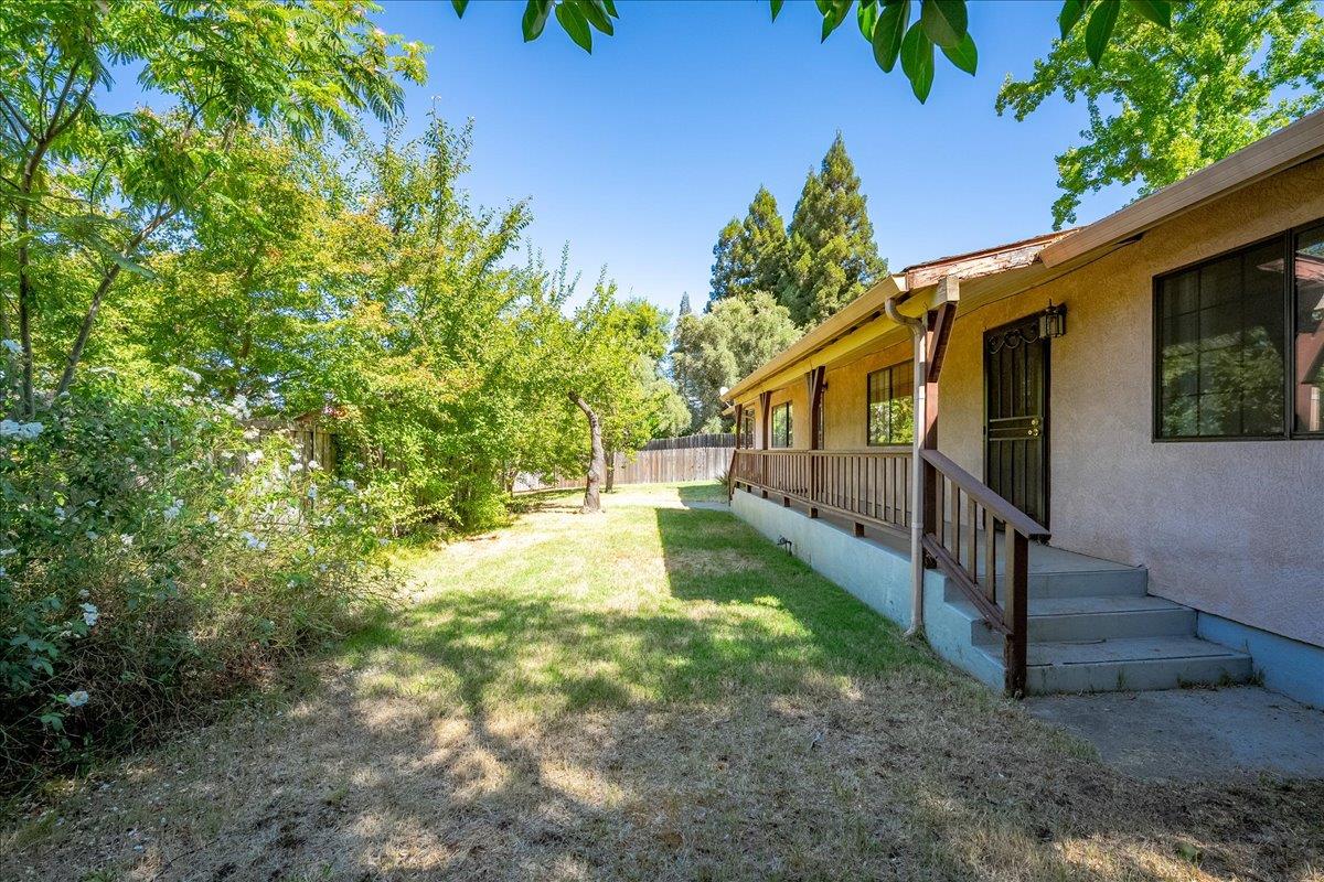 4822 Livoti Avenue