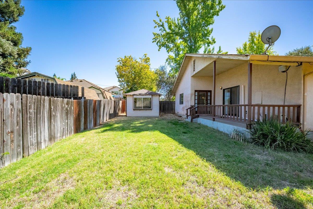 4822 Livoti Avenue
