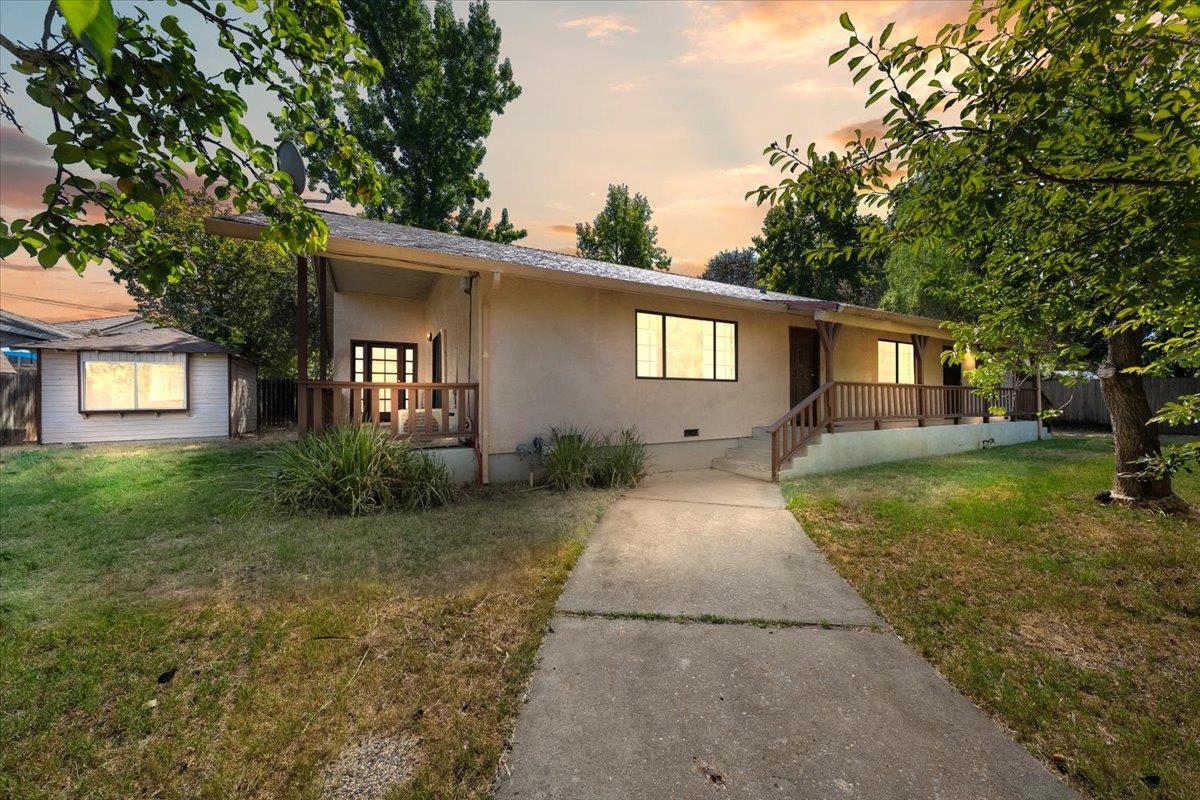 4822 Livoti Avenue