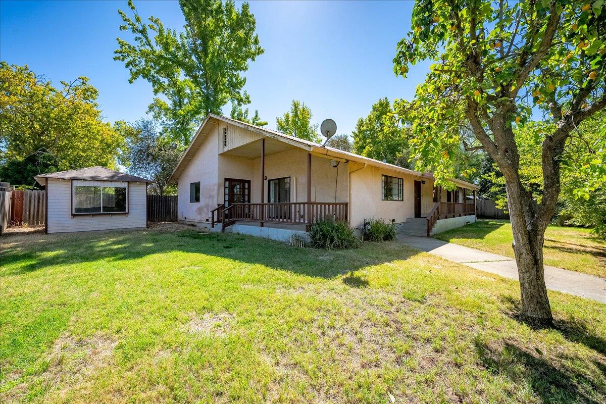 4822 Livoti Avenue