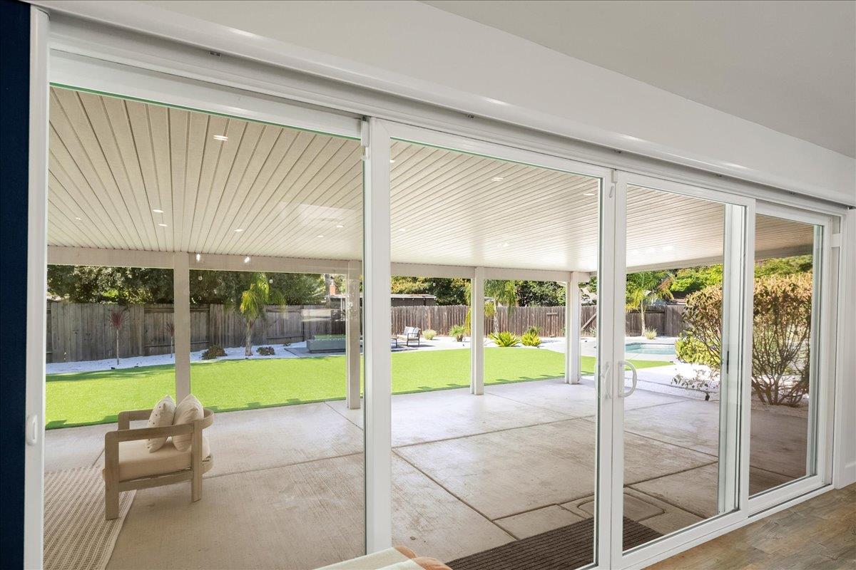 1228 El Encanto Way