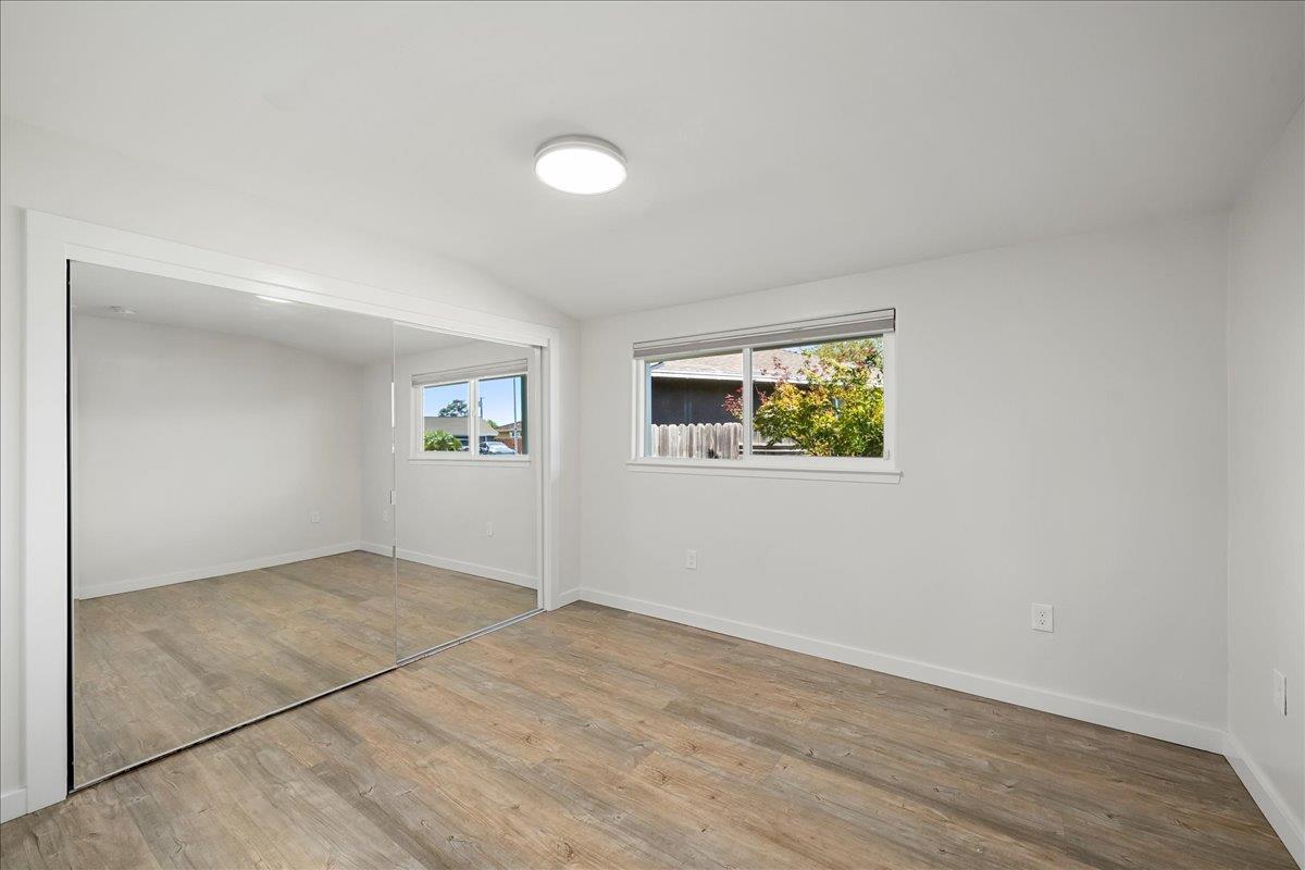 1228 El Encanto Way