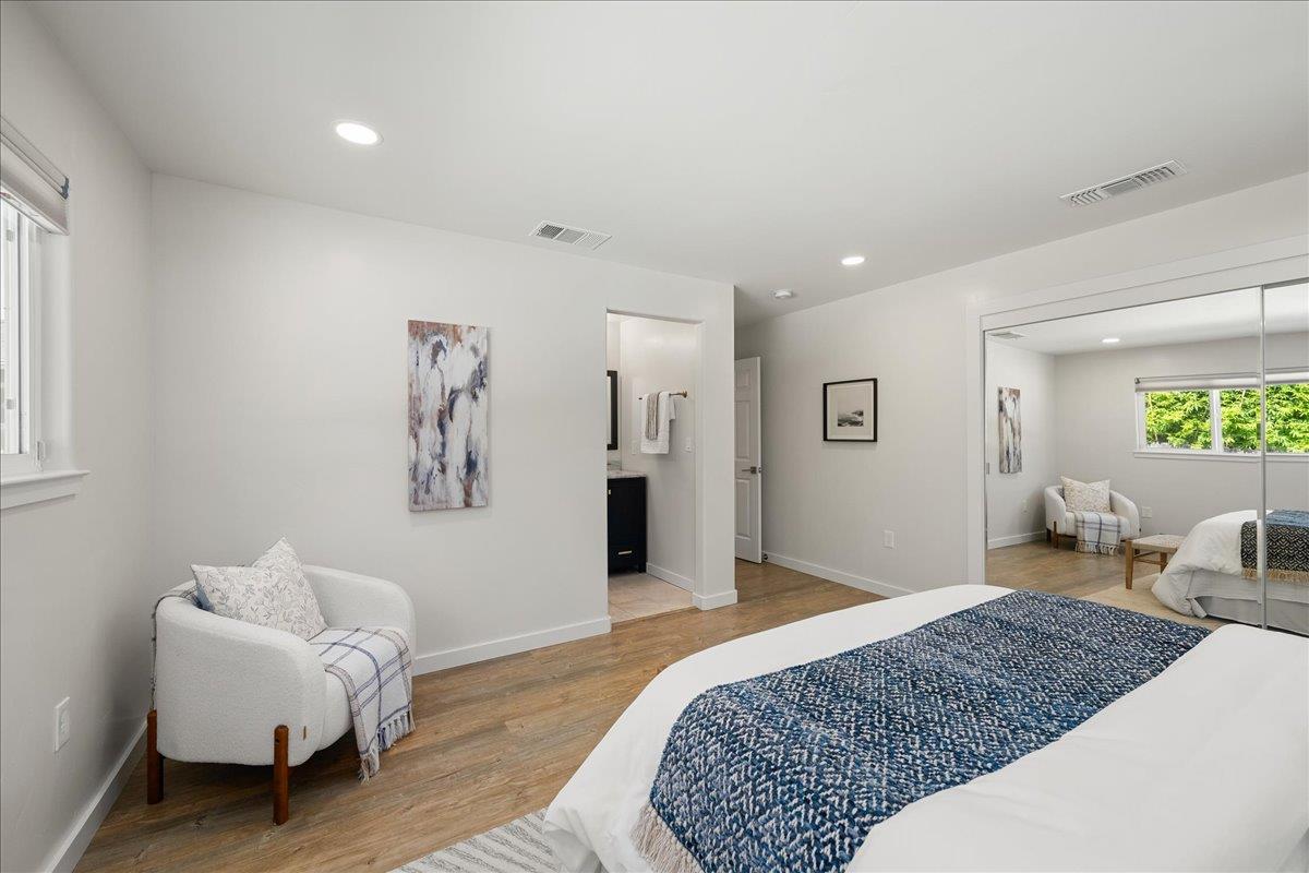 1228 El Encanto Way